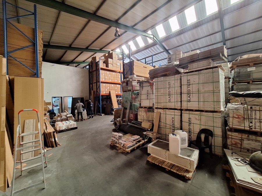 To Let commercial Property for Rent in Killarney Gardens Western Cape